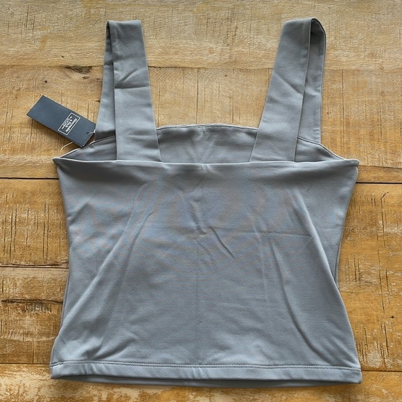NWT Abercrombie & Fitch Women's Gray Tank size S - Picture 4 of 6
